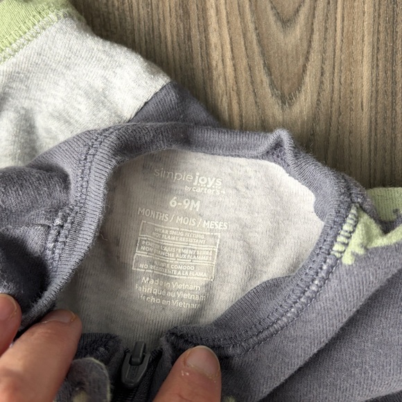 Bundle of 6-9 month footies. 4 items - Picture 3 of 9